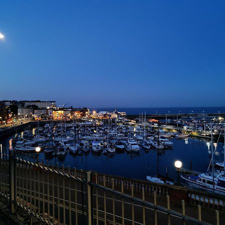 Diamond Harbour - Whole Huge Apartment - Wifi - Beach - Ramsgate Town Zewnętrze zdjęcie
