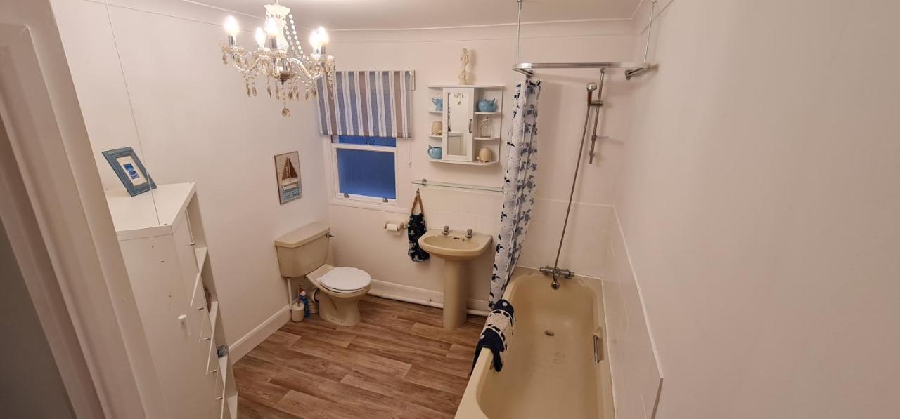 Diamond Harbour - Whole Huge Apartment - Wifi - Beach - Ramsgate Town Zewnętrze zdjęcie